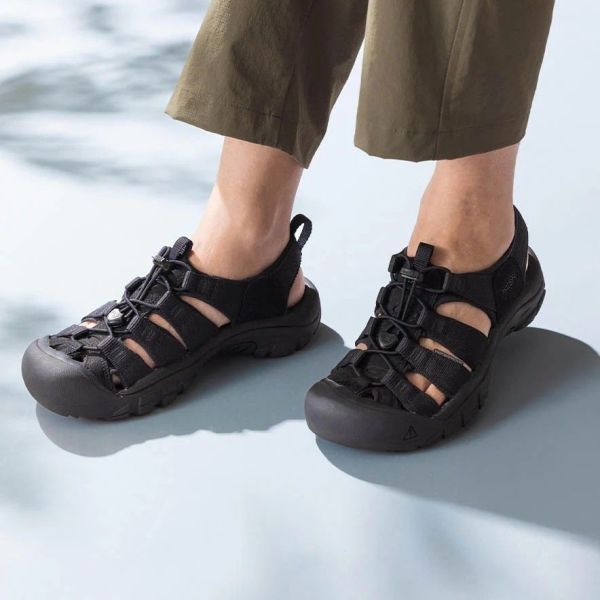 Women's NEWPORT H2 (TRIPLE BLACK) Women's NEWPORT H2 (TRIPLE BLACK)