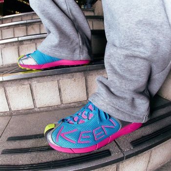 Women's A86 (SWEDISH BLUE/SHOCKING PINK)